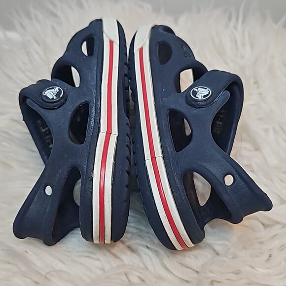 CROCS Unisex Navy Blue Strappy Sandals for Toddler - Picture 4 of 8